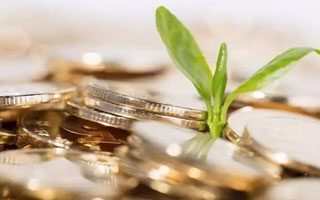 石破茂在日本参议院首相指名选举投票中胜出